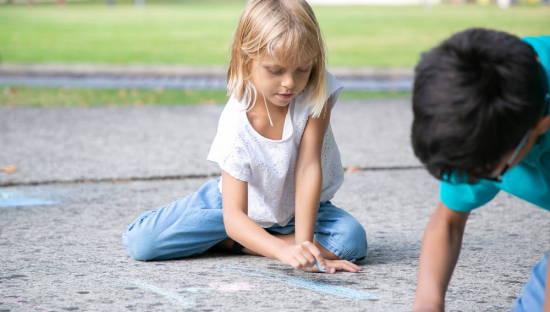 Apprendre l’autonomie aux enfants : un enjeu majeur pour leur réussite scolaire